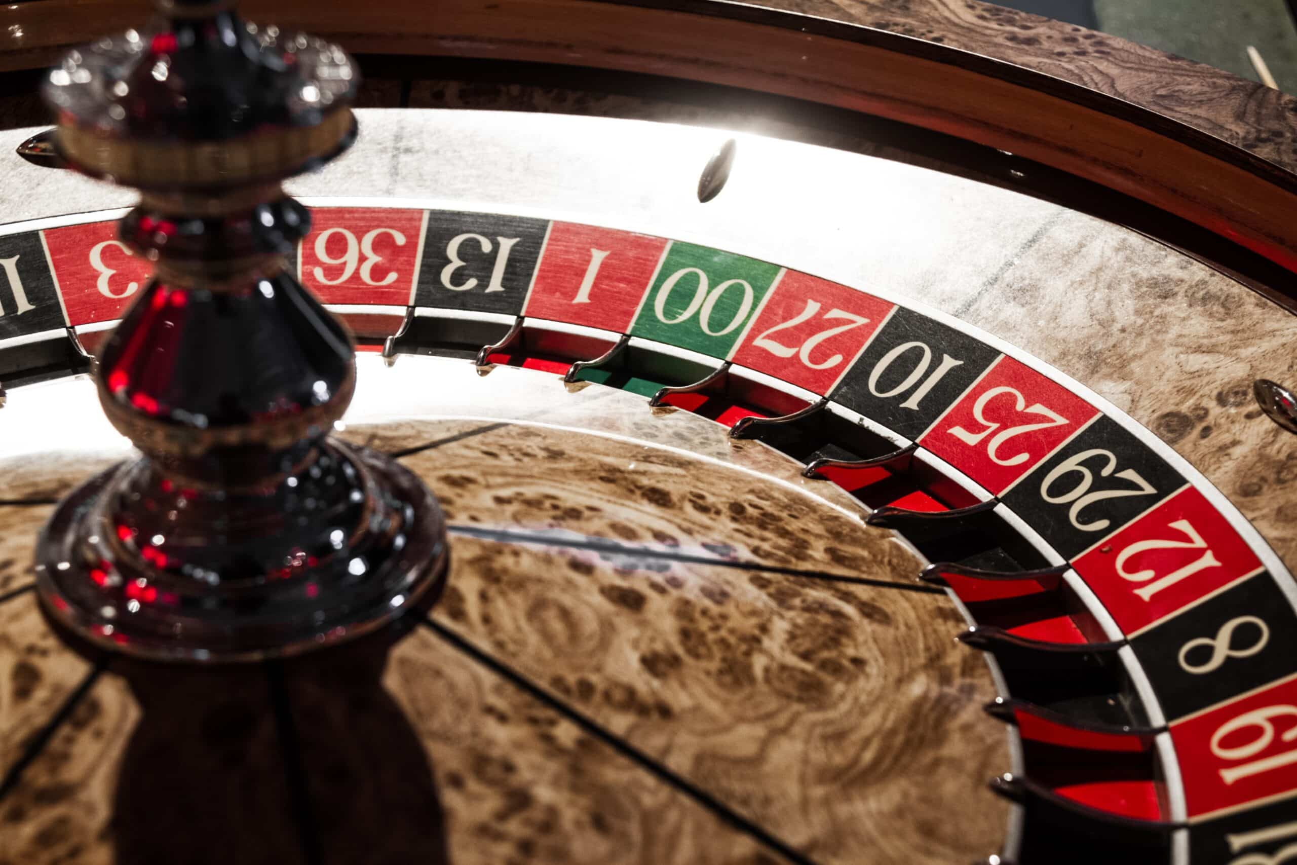 How Does the D'Alembert Roulette Strategy Work?